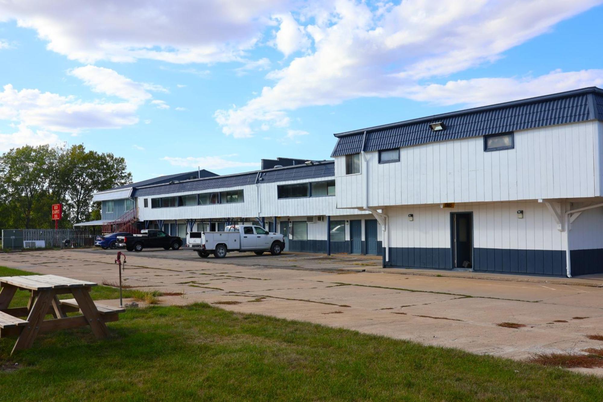 Hotel O Oskaloosa - Hwy 63/92 Ngoại thất bức ảnh