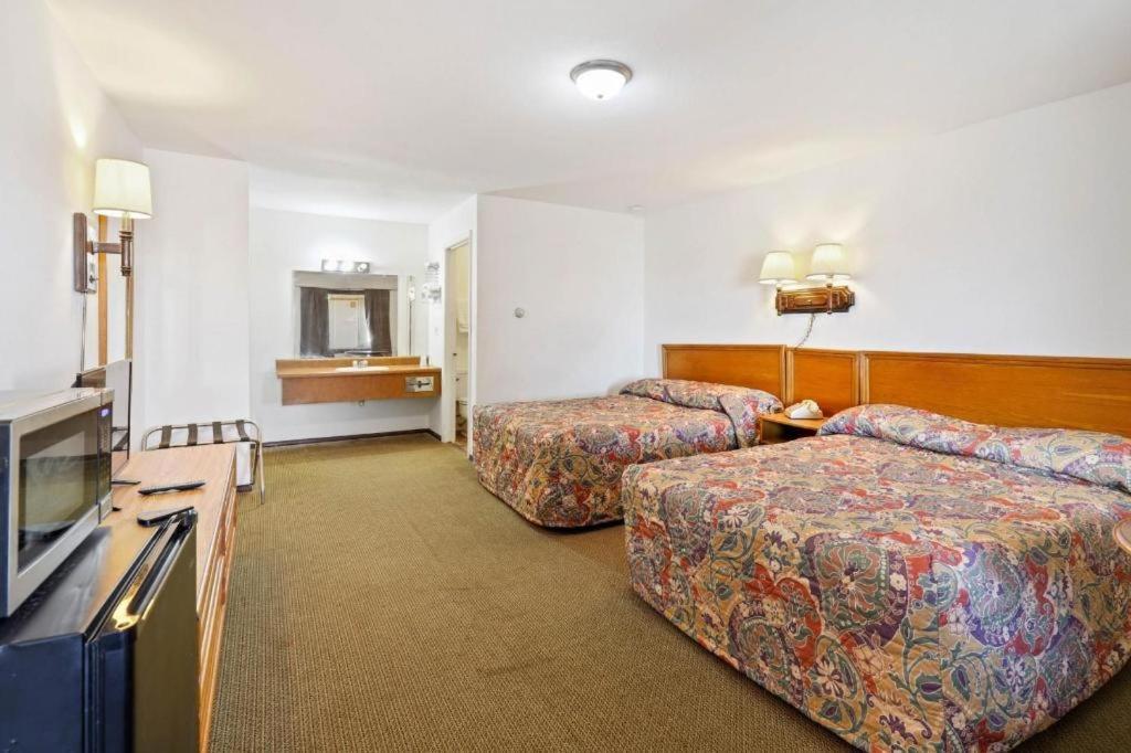 Hotel O Oskaloosa - Hwy 63/92 Ngoại thất bức ảnh