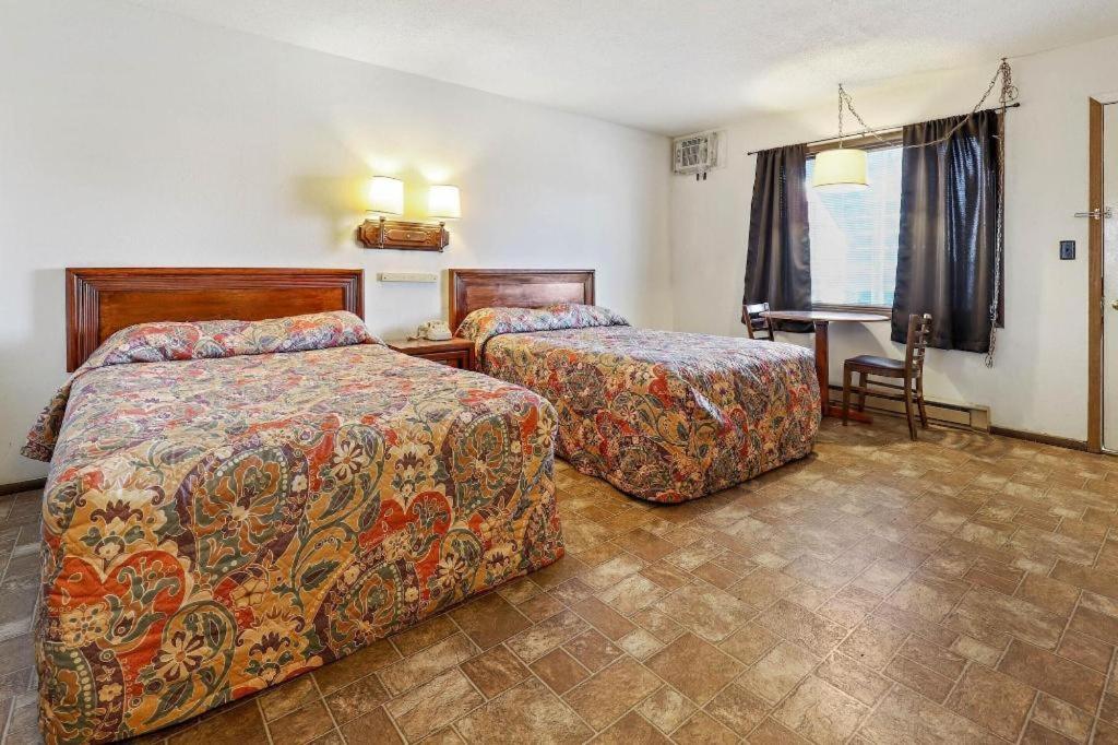 Hotel O Oskaloosa - Hwy 63/92 Ngoại thất bức ảnh