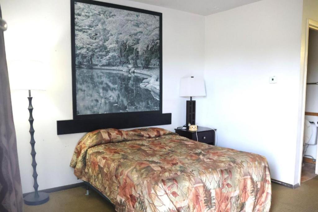 Hotel O Oskaloosa - Hwy 63/92 Ngoại thất bức ảnh